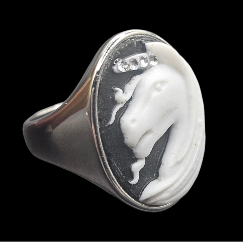 Unicorn Ring - Picture 3 of 4